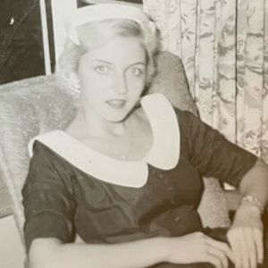 Meet your Posher, Kayla